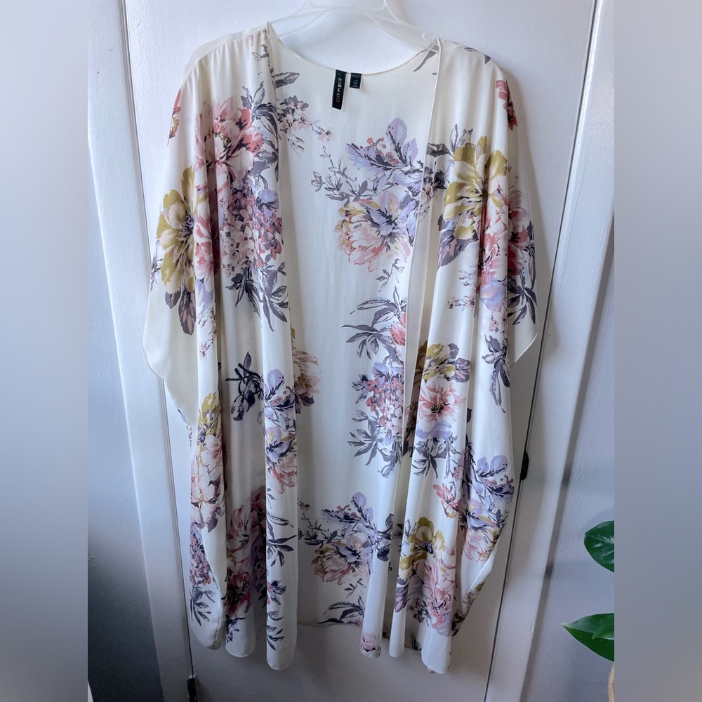 Floral kimono or swimsuit cover up